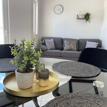 שיבניק Apartment Eleni מראה חיצוני תמונה