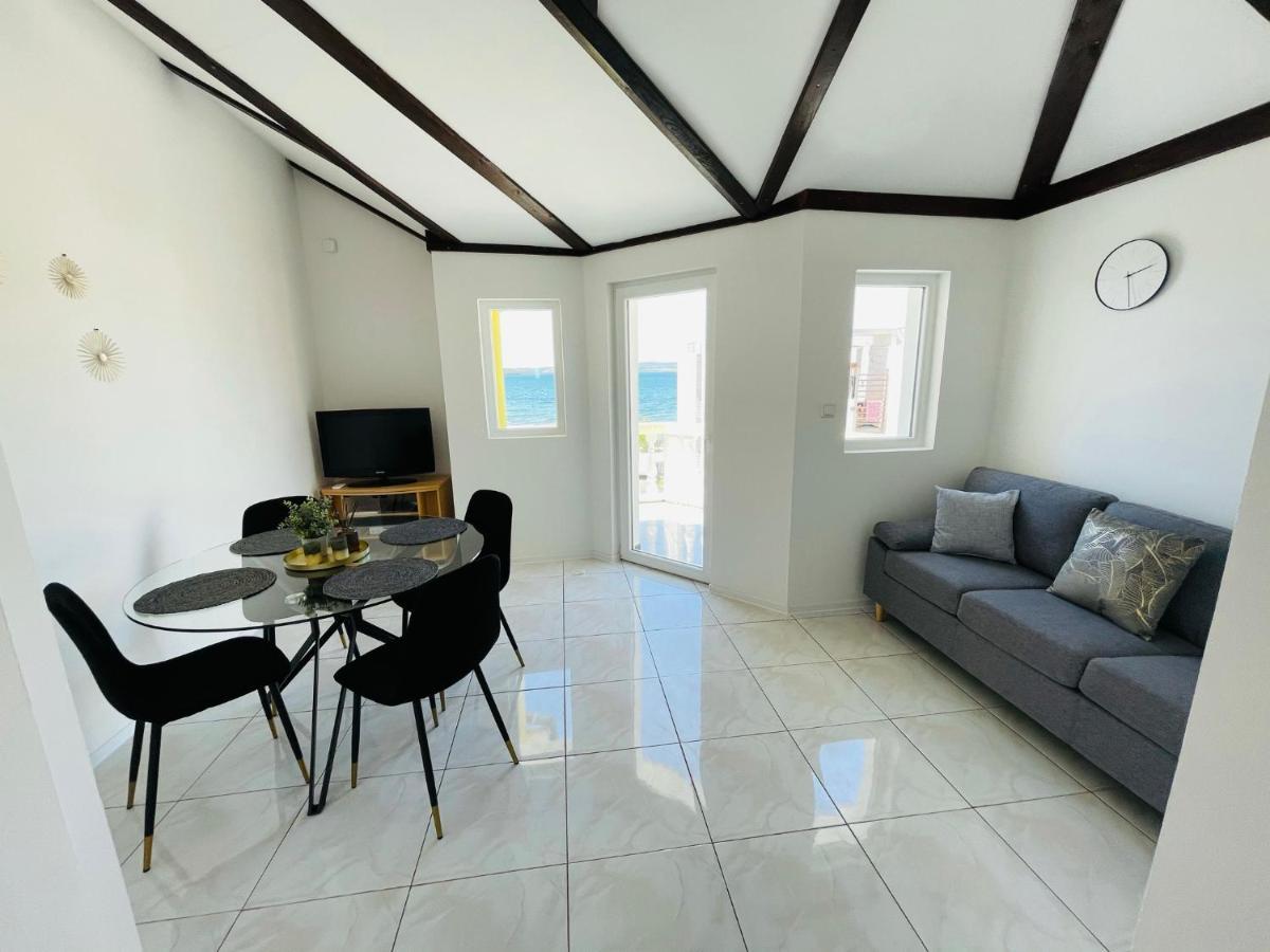 שיבניק Apartment Eleni מראה חיצוני תמונה