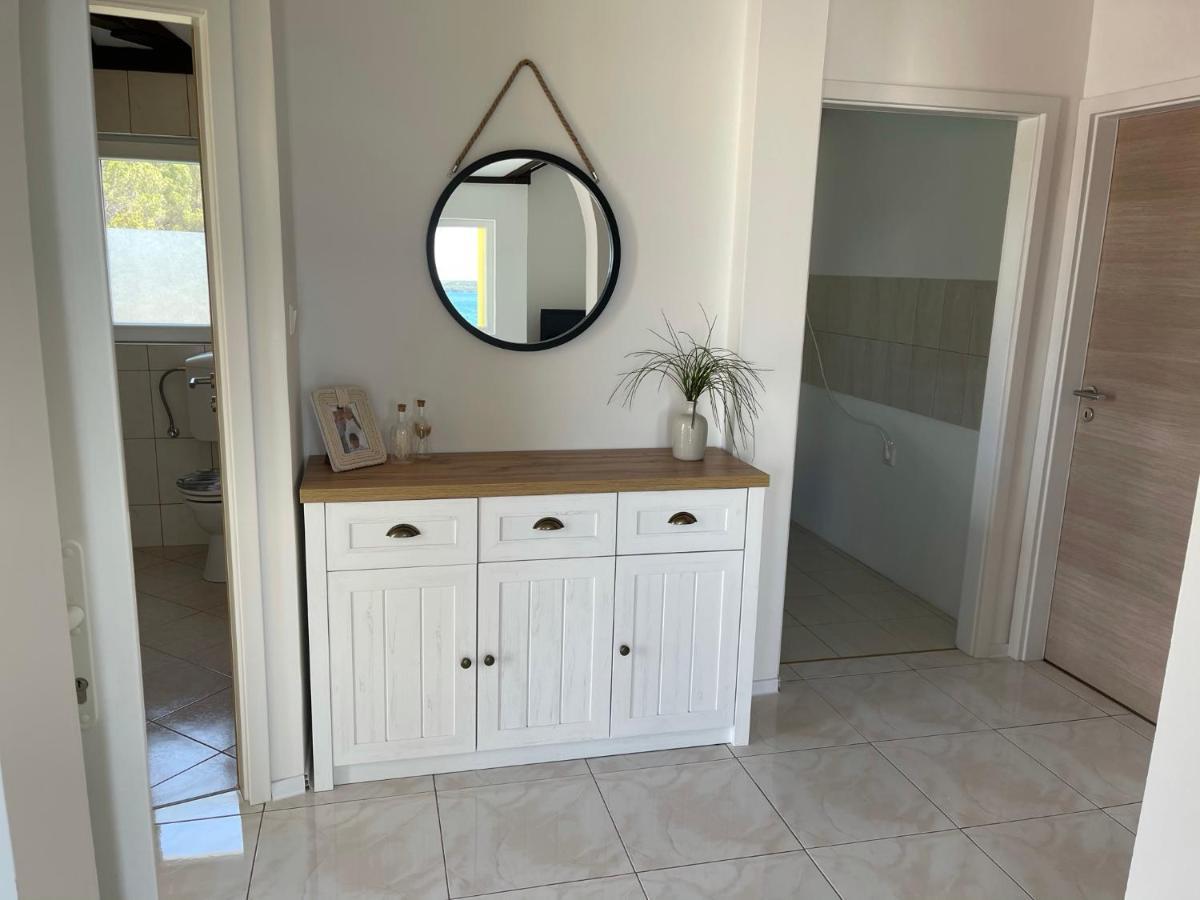שיבניק Apartment Eleni מראה חיצוני תמונה