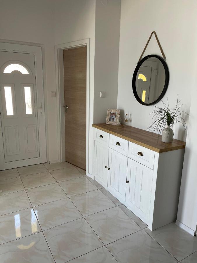 שיבניק Apartment Eleni מראה חיצוני תמונה