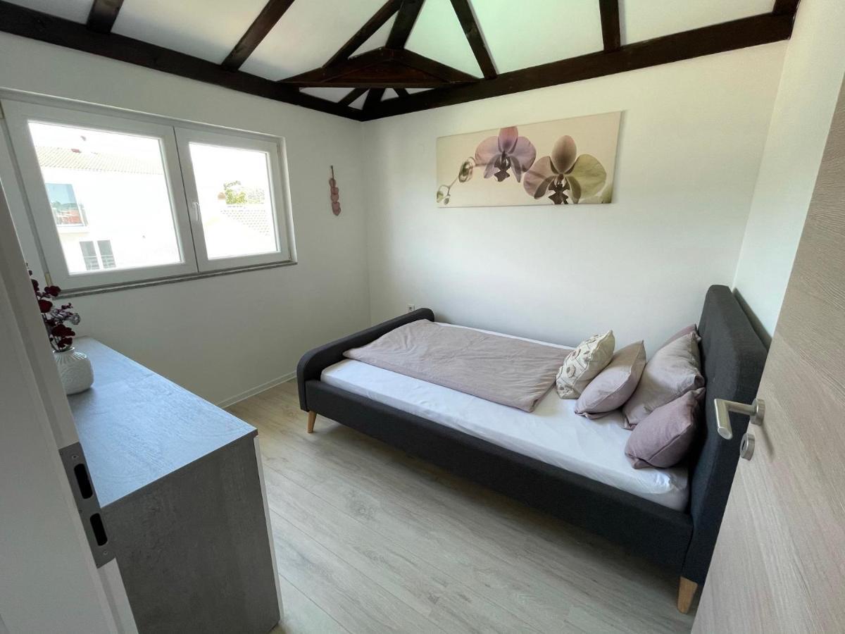 שיבניק Apartment Eleni מראה חיצוני תמונה